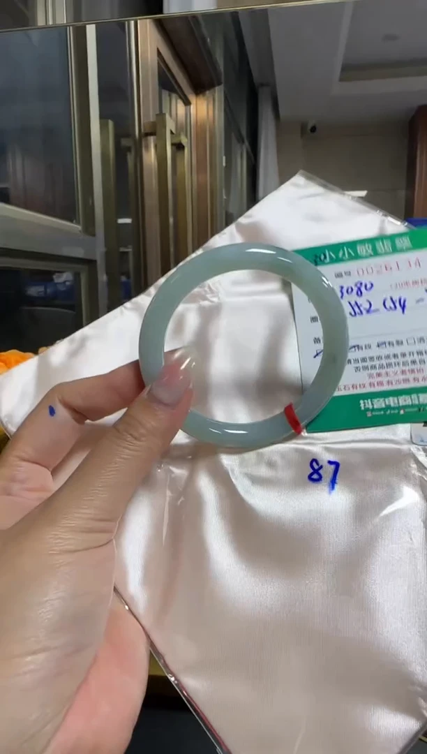 未镶嵌手镯翡翠A货手镯/微瑕