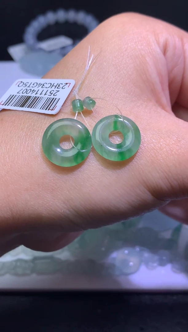 未镶嵌定制翡翠毛货