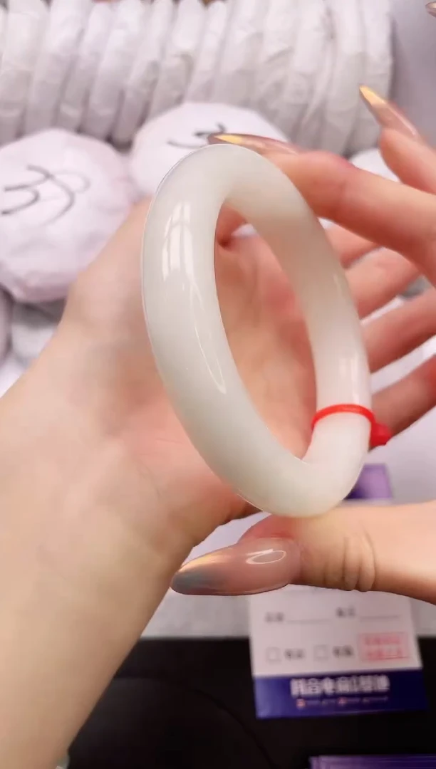 【闪购商品】和田玉手镯未镶嵌17K224-60