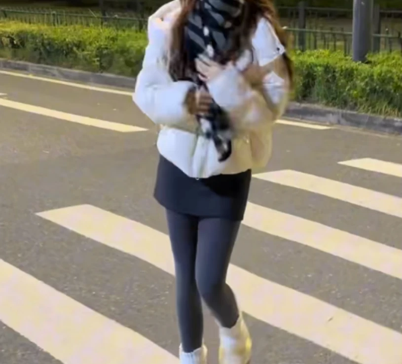 2025冬季时尚潮流百搭精品女装珍F6771