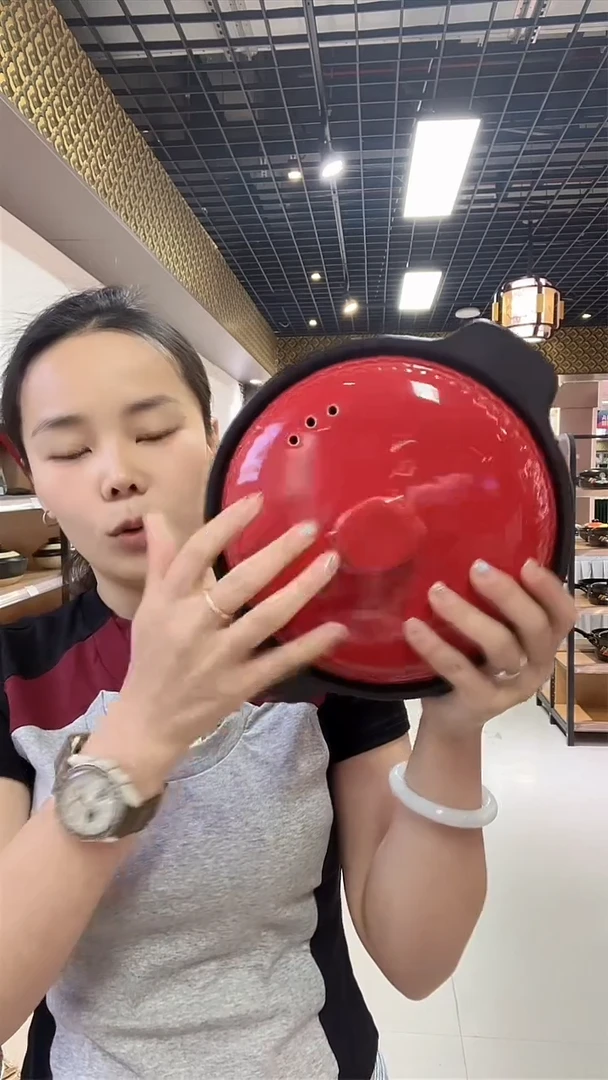 瓷片龙鳞菜煲的陶瓷