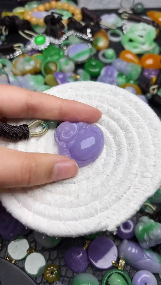 颈饰未镶嵌翡翠缅甸翡翠吊坠