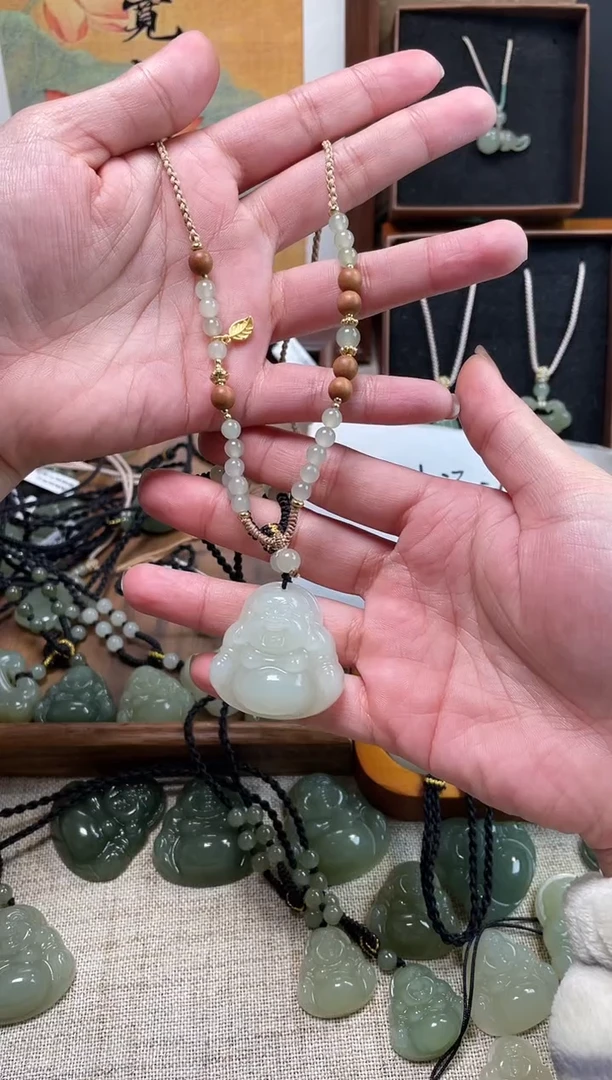 【闪购商品】和田玉颈饰未镶嵌35佛