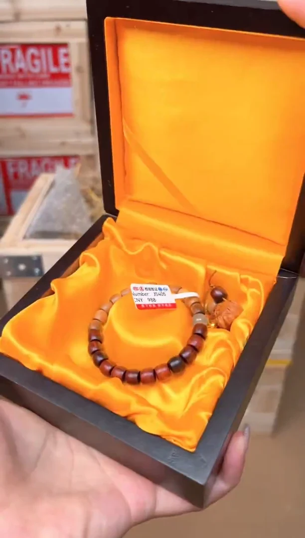 精选手串（无礼盒）