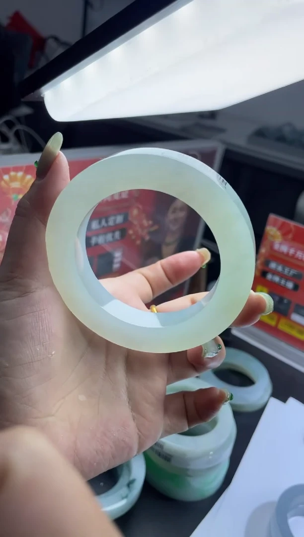 【闪购商品】定制翡翠手镯未镶嵌手镯DDQ/发一件