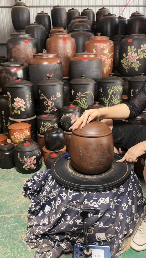壶完品茶叶罐 古铜色 龙蛋 牡丹花