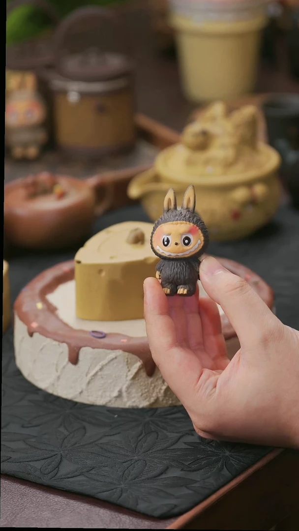 小*紫砂黑色拉布布