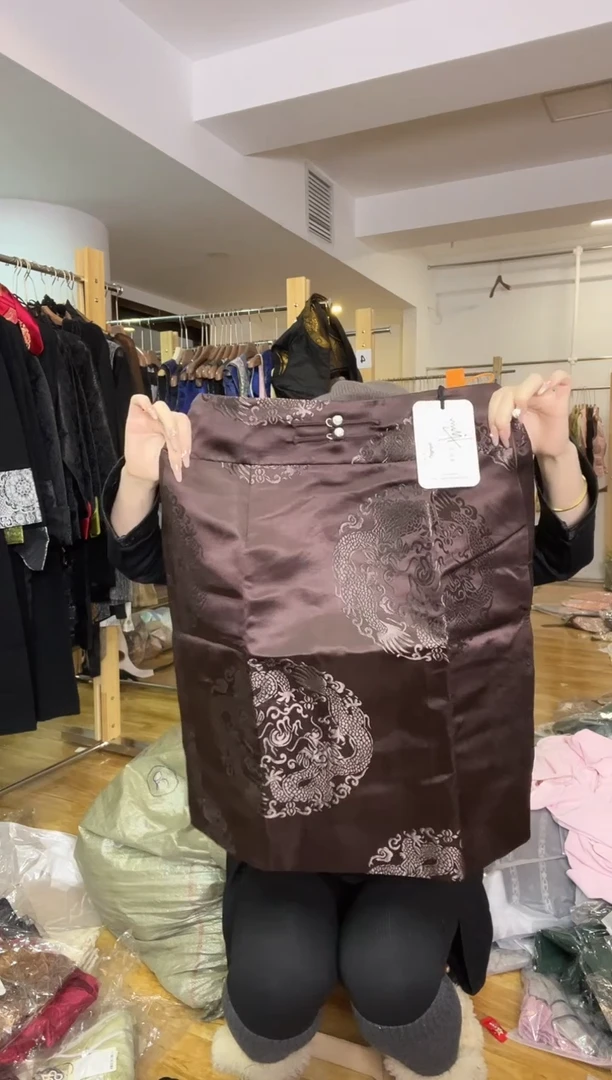 2XL码    125-135斤   半裙