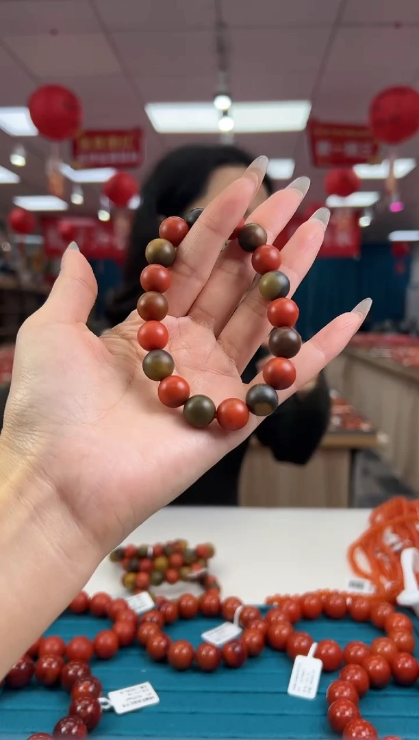 【闪购商品】南红玛瑙手串未镶嵌1.25-（多样式）