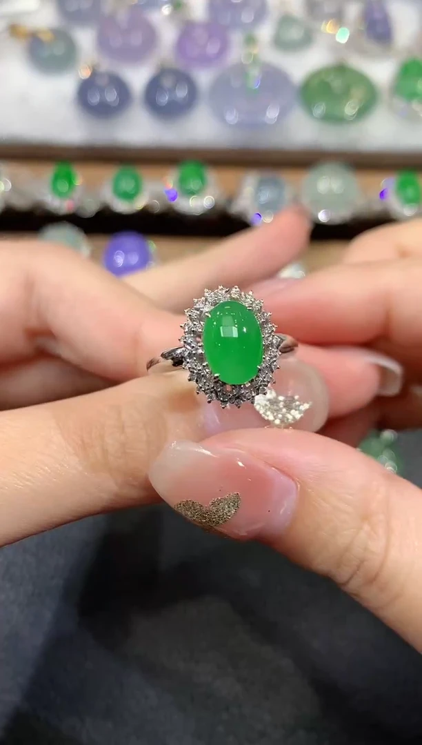 18K金镶嵌戒指翡翠C42