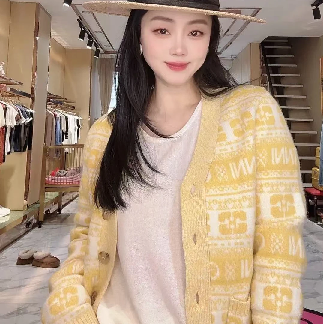 2025春秋季澳洲羊毛外套女高端轻奢小香风收腰显瘦名媛羊毛衫