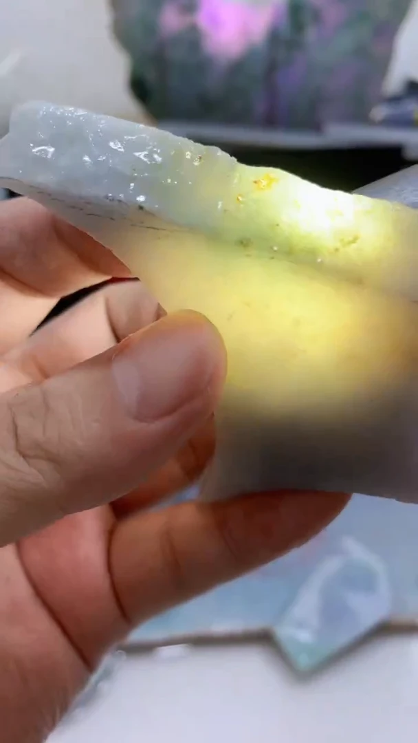 翡翠裸石0东0翡翠珠宝882
