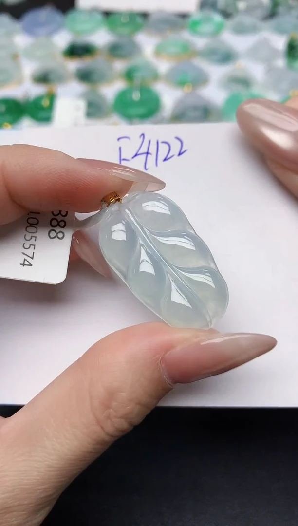 颈饰18K金镶嵌翡翠天然缅甸A货翡翠百元以上9元证书费自理