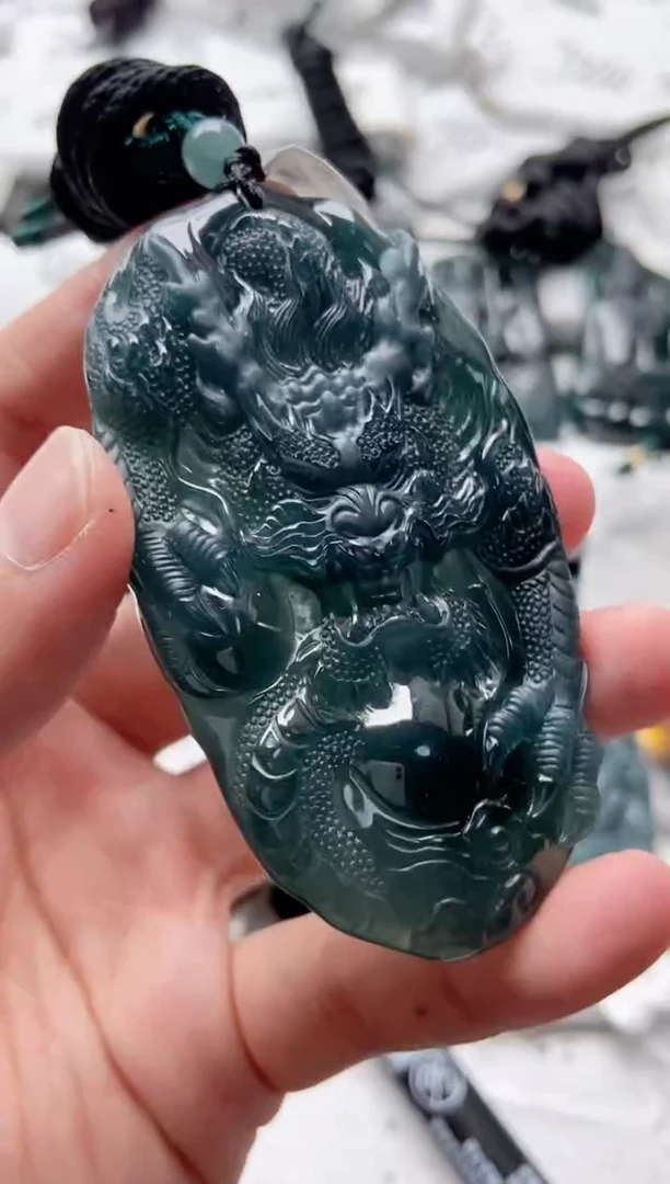 翡翠未镶嵌颈饰8888888888888