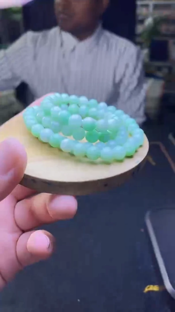 定制翡翠未镶嵌天然缅甸A货翡翠，多样性发货，拍一发一