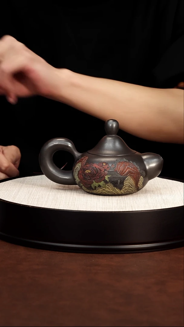 茶壶紫砂石黄 道洪松鼠壶