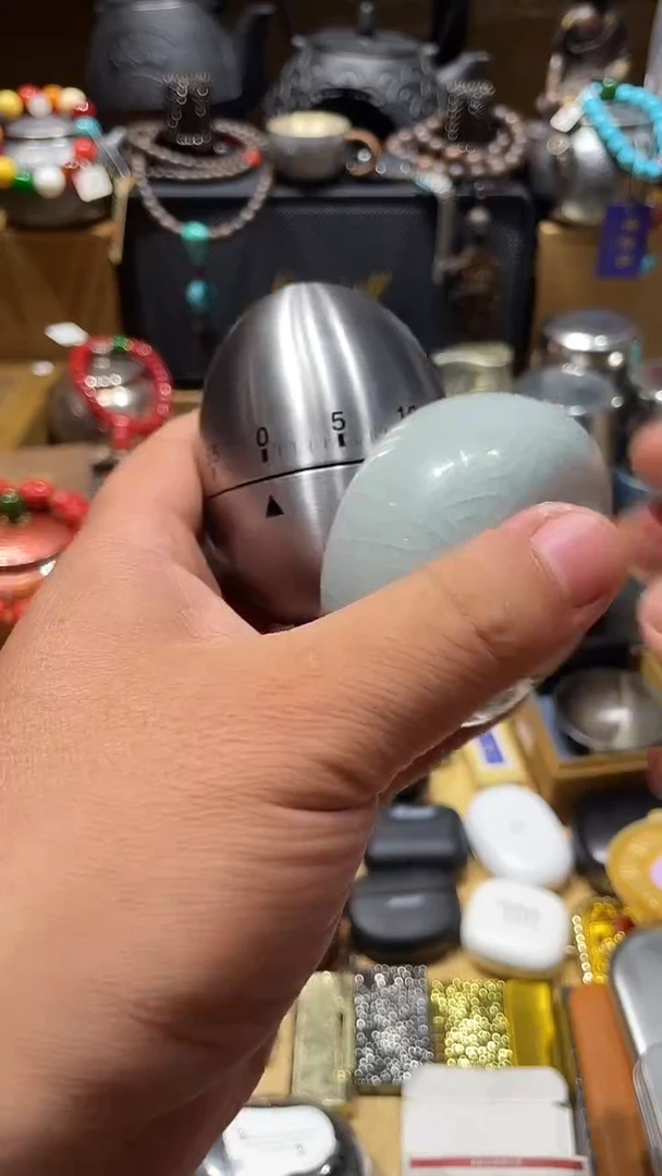 瓷片闪购商品 如图所示