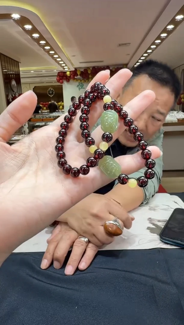 未镶嵌颈饰石榴石手串7（多样性发一）