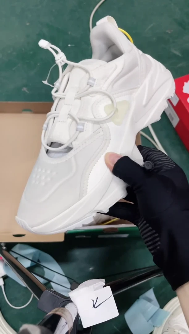 彪马时尚休闲运动鞋37.5M   G158