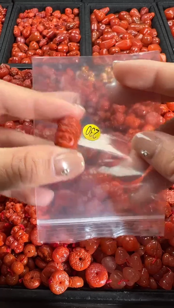 【闪购商品】南红玛瑙颈饰未镶嵌1