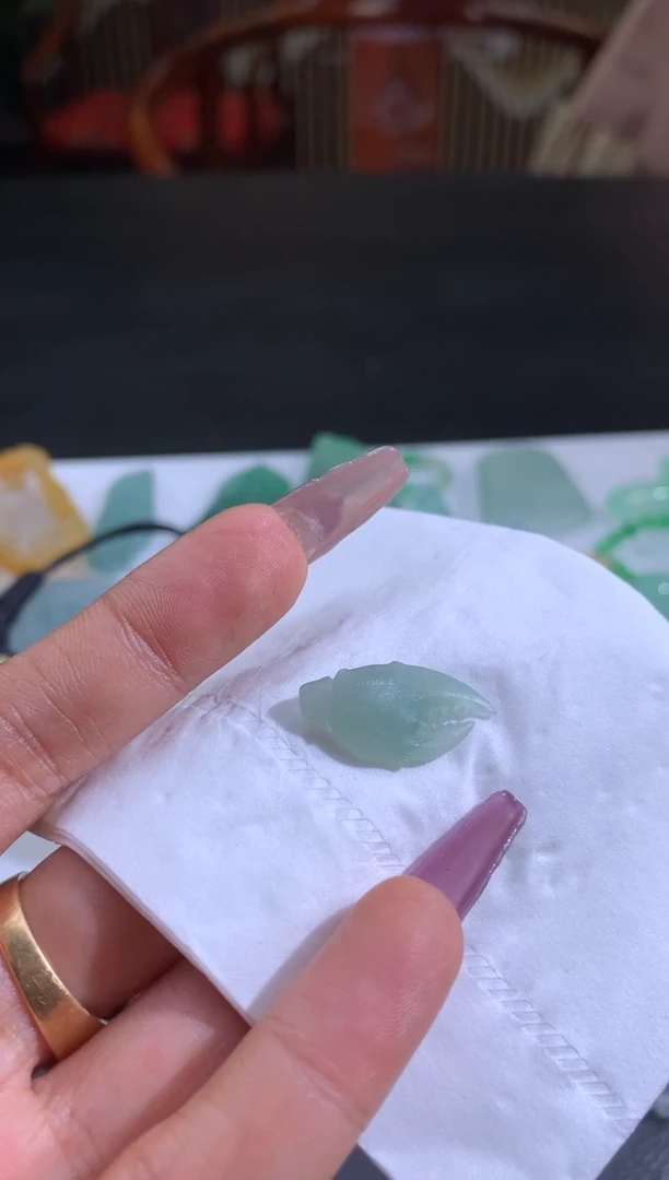 未镶嵌定制翡翠嗨***海翡翠