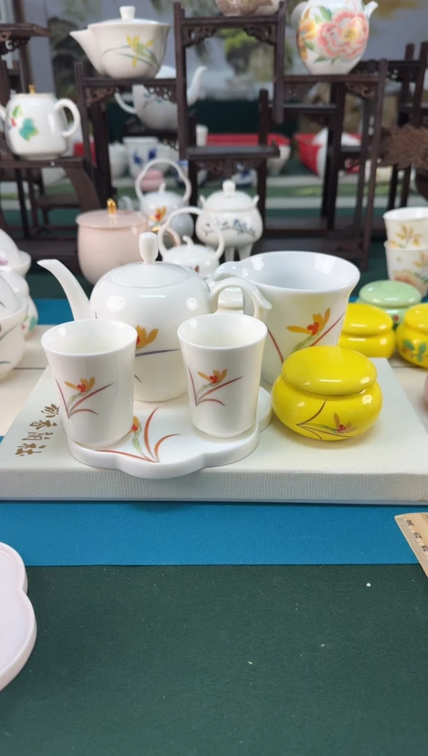 【闪购商品】瓷器 ······.......