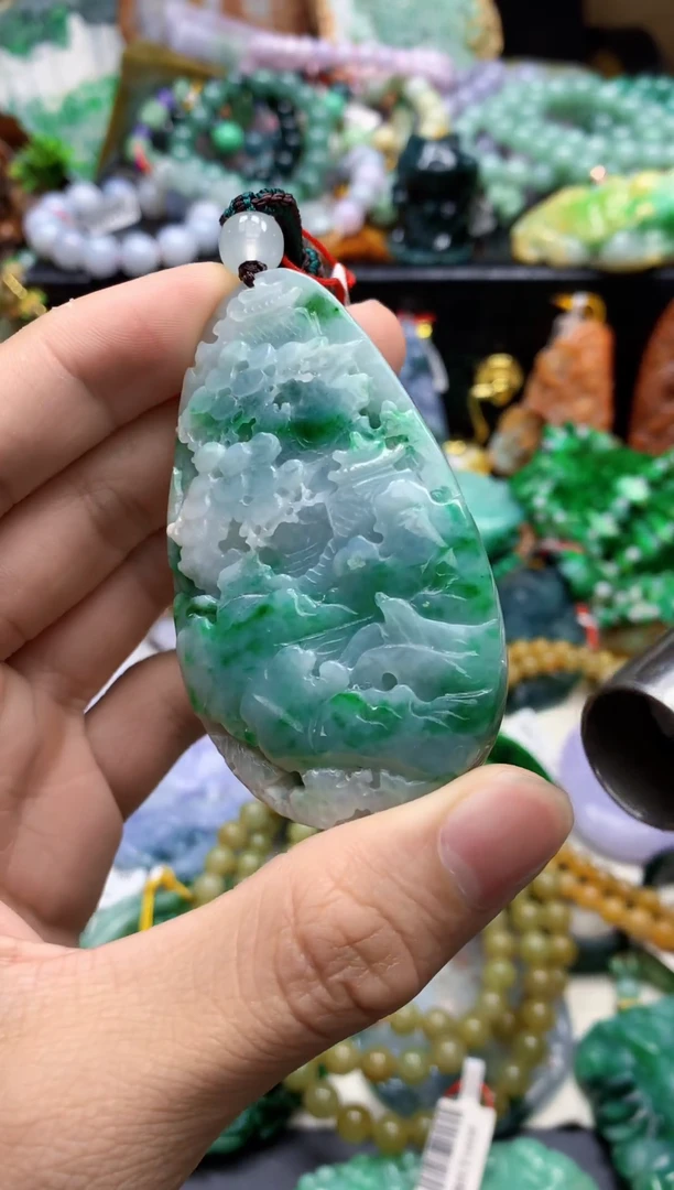 颈饰未镶嵌翡翠天然缅甸翡翠A货