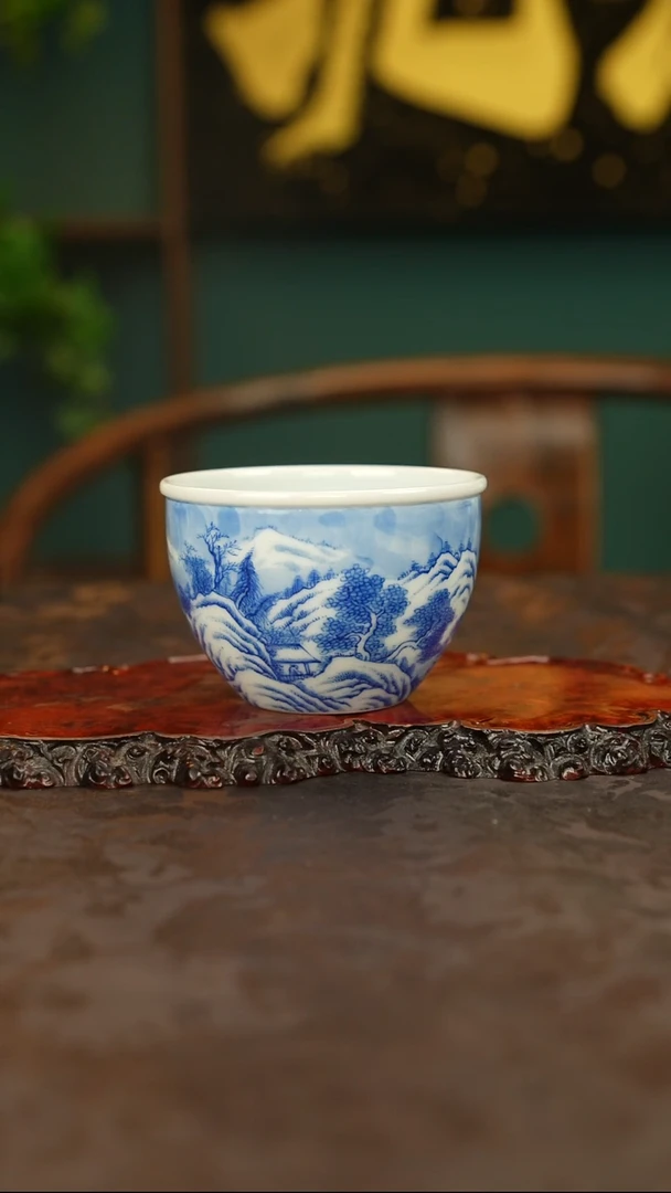 青花手绘山水主人杯