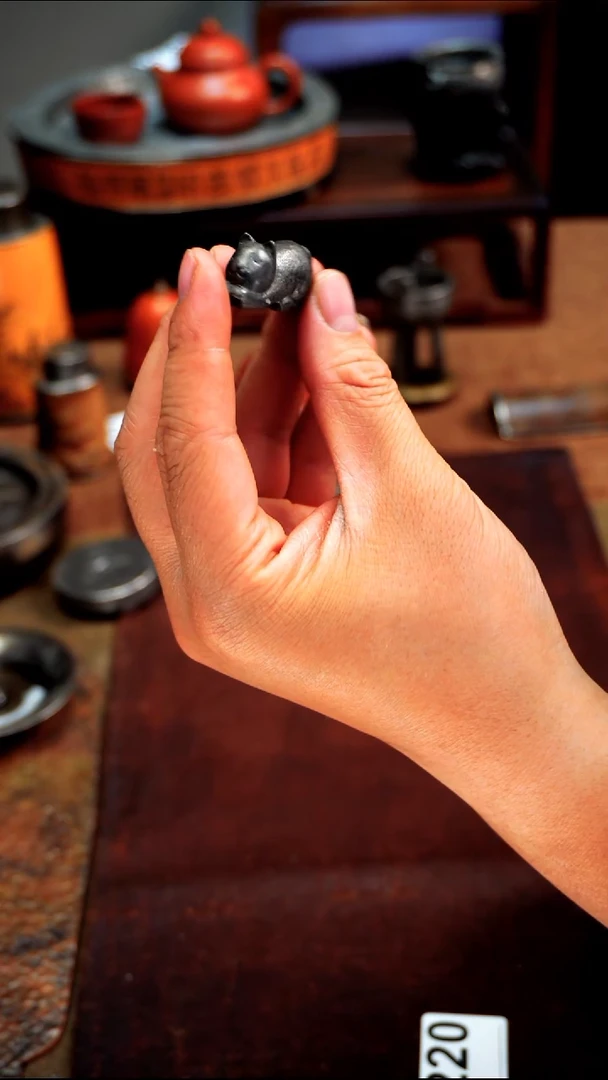 2220福利纯锡小猫搁置摆件