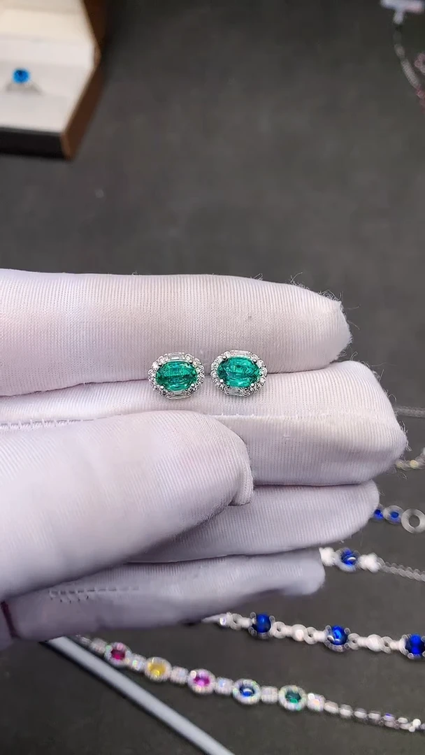 【闪购商品】祖母绿耳饰银S925镶嵌.....