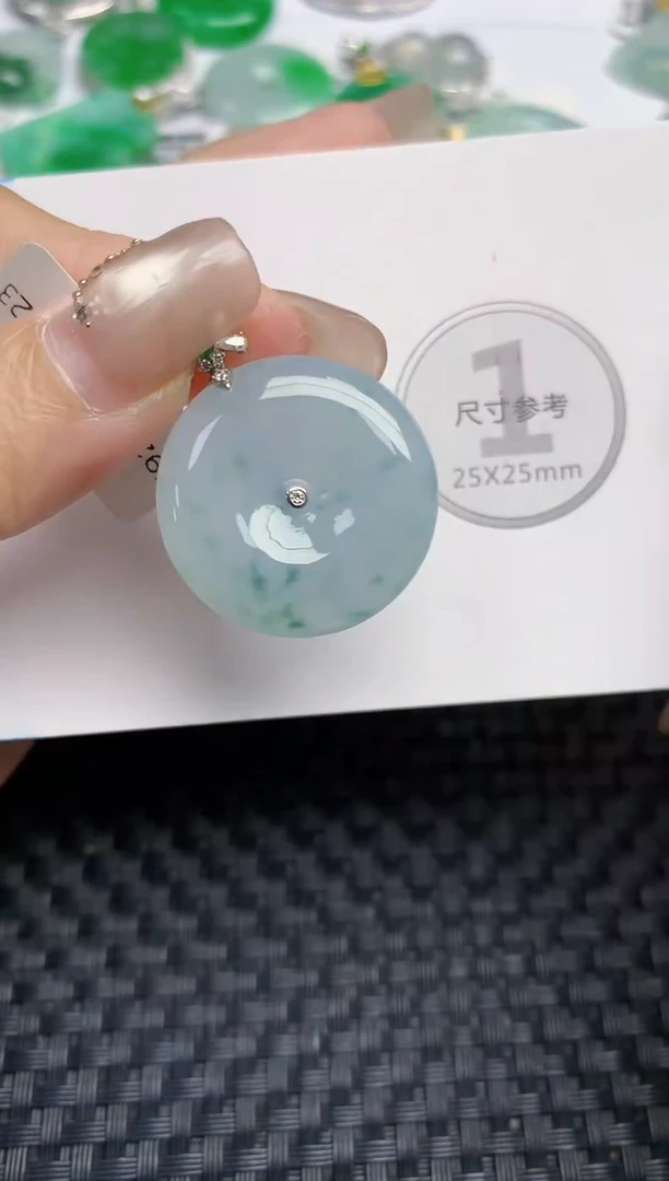 颈饰18K金镶嵌翡翠 天然缅甸A货翡翠百元以上9元证书费自理