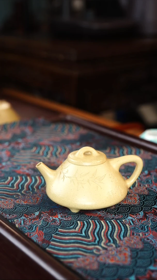 茶壶紫砂K**r子冶 大水潭本绿