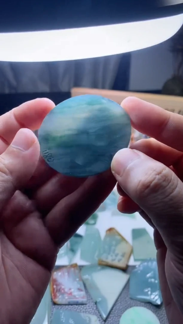 定制翡翠未镶嵌天然缅甸翡翠A货