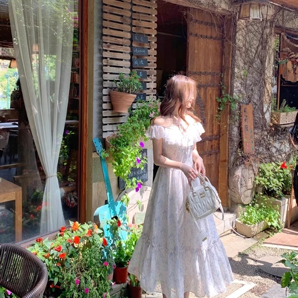 美蟹的店萃海盐蓝浪漫度假绝美一字肩连衣裙仙女初春蓝色碎花长裙