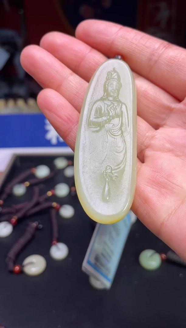 颈饰未镶嵌和田玉1