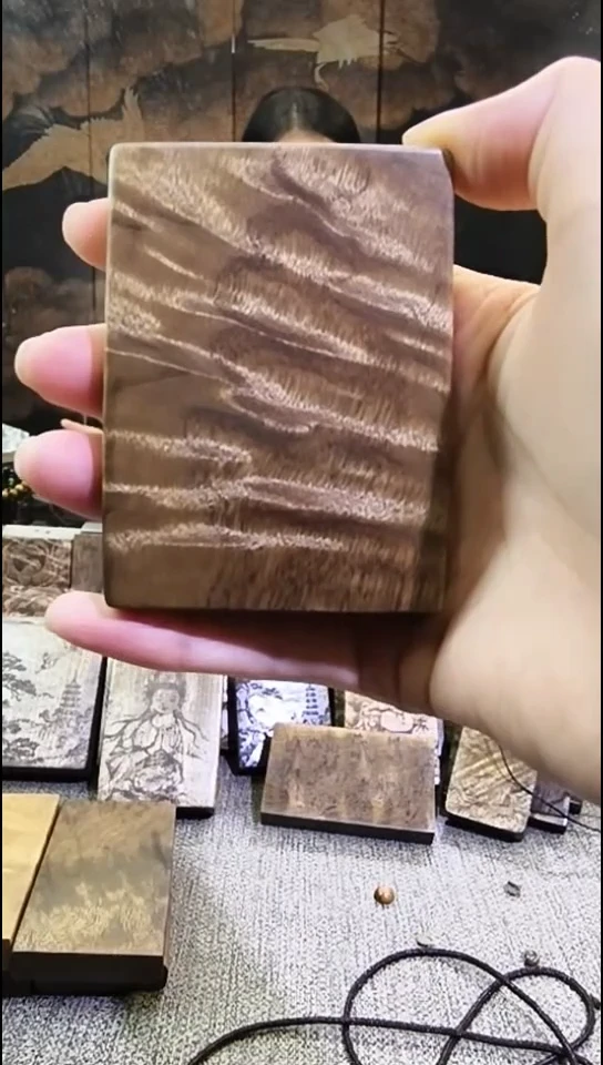 金丝楠无事牌手把件