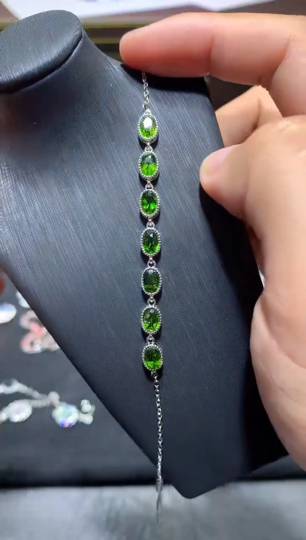 未镶嵌透辉石手链K58