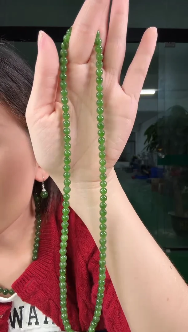 项链未镶嵌和田玉（碧玉）碧玉6mm菠菜绿项链
