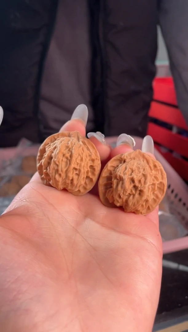 【闪购商品】文玩核桃吊坠公子帽团购 35