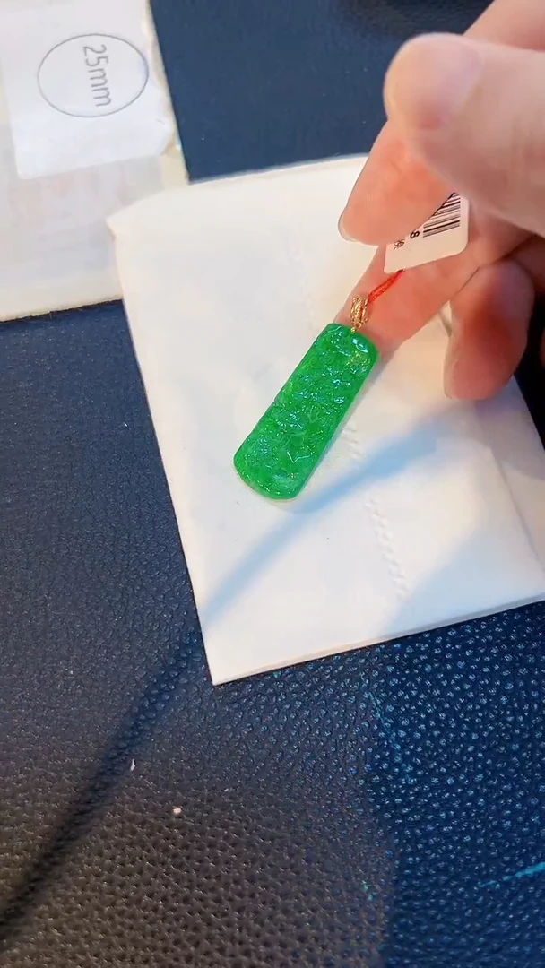 翡翠18K金镶嵌颈饰缅料A货/支持复检/一件