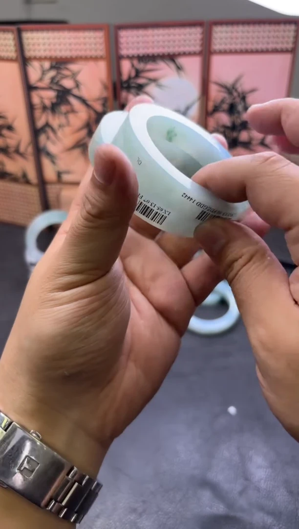 未镶嵌手镯定制翡翠星*五手镯