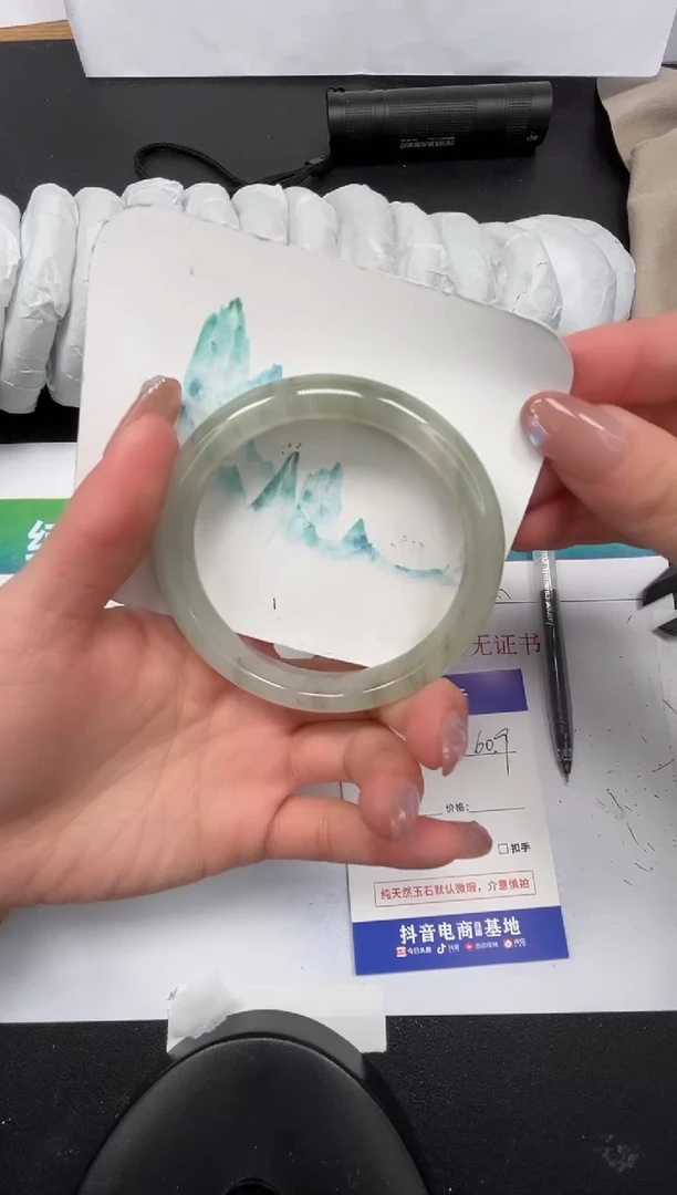 【闪购商品】石英质玉手镯未镶嵌366-60.9