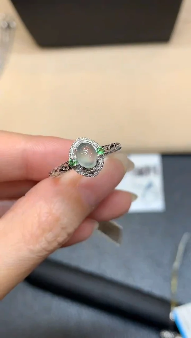 18K金镶嵌戒指翡翠11【无服务费蛋面【无服务费