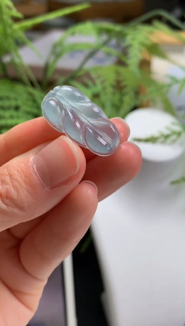 【闪购商品】定制翡翠未镶嵌吊坠-86581