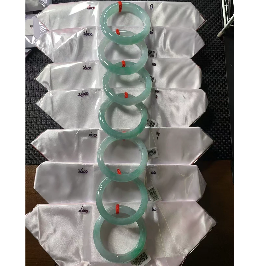 翡翠A货手镯0多样性发货，发一件