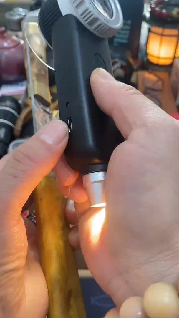 瓷片闪购商品  如图所示