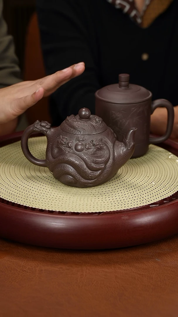 茶壶紫砂曹秀芬 九龙壶