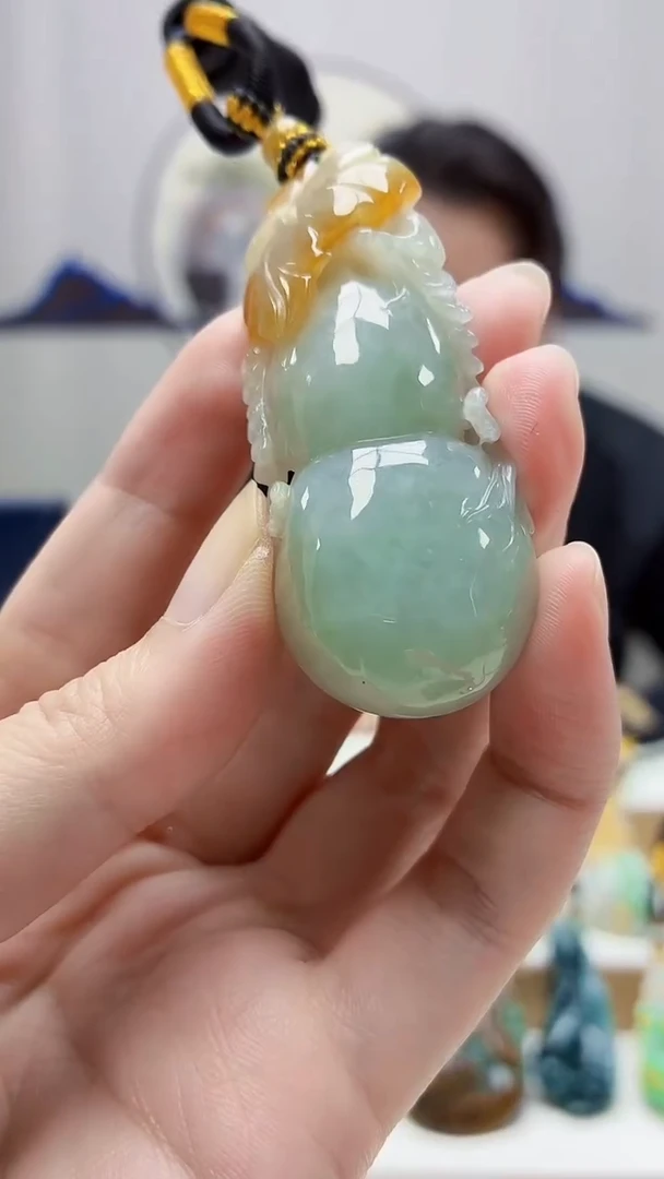 未镶嵌定制翡翠5060zm-毛货挂件32葫芦