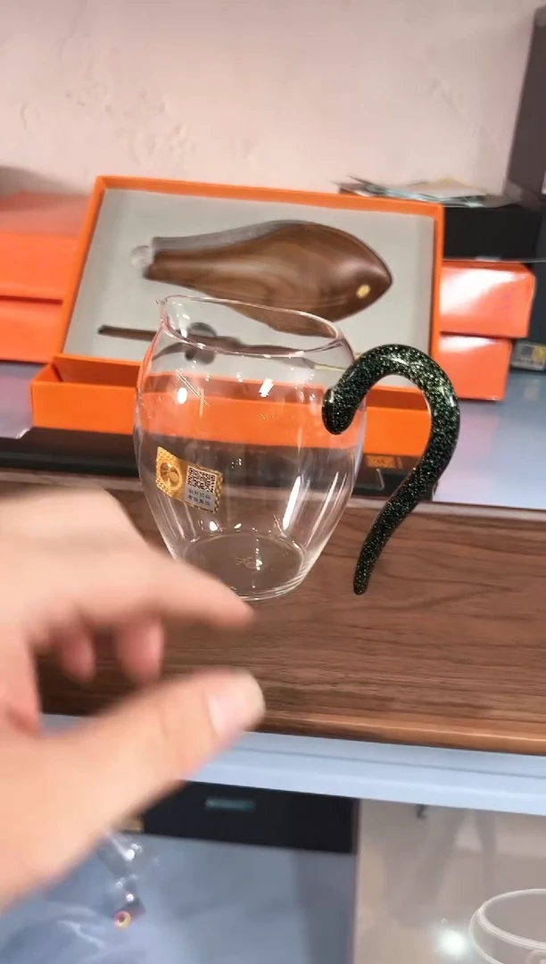 起**.禾器怡然公道杯黑金