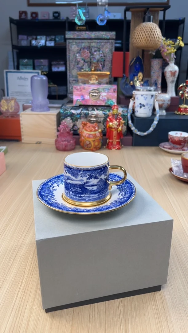 196雪景咖啡杯-内绘
